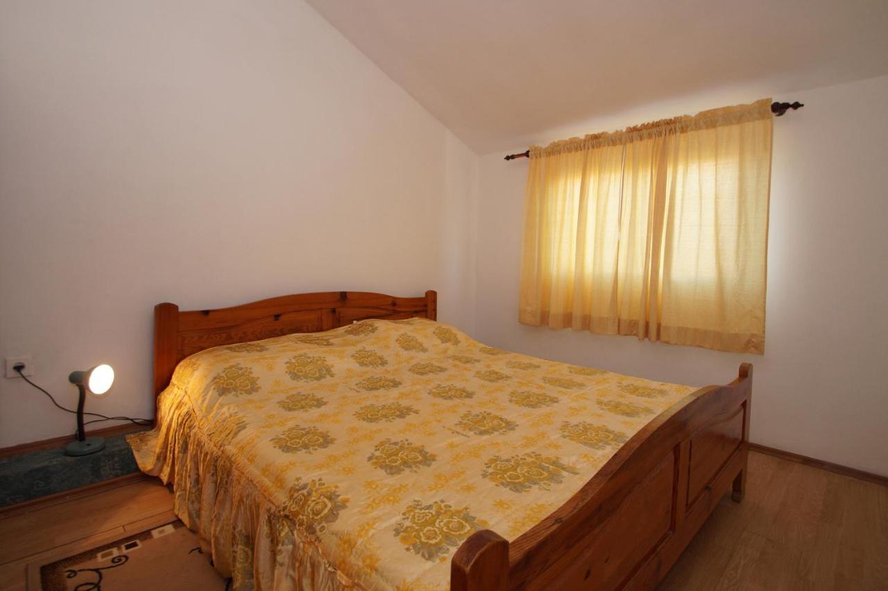 Apartments By The Sea Zavalatica, Korcula - 247 Kültér fotó